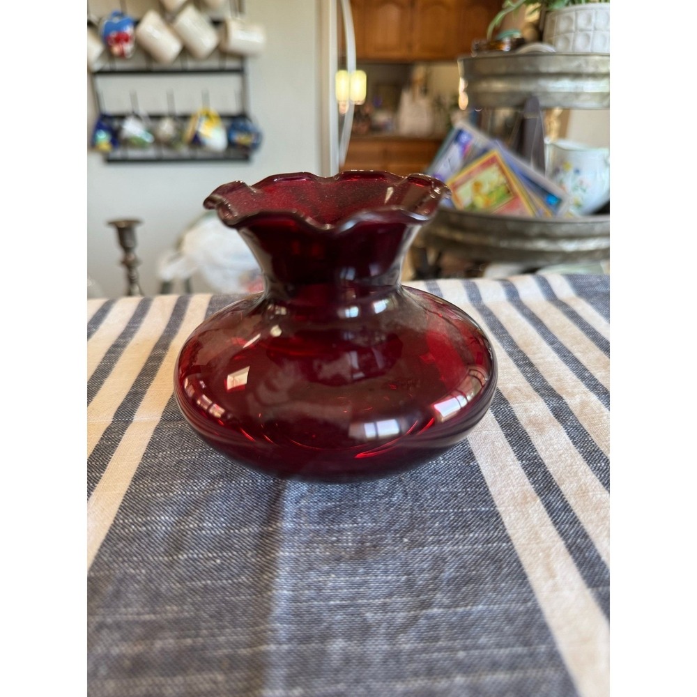 Vintage Anchor Hocking Royal Ruby glass vase ruffled edge